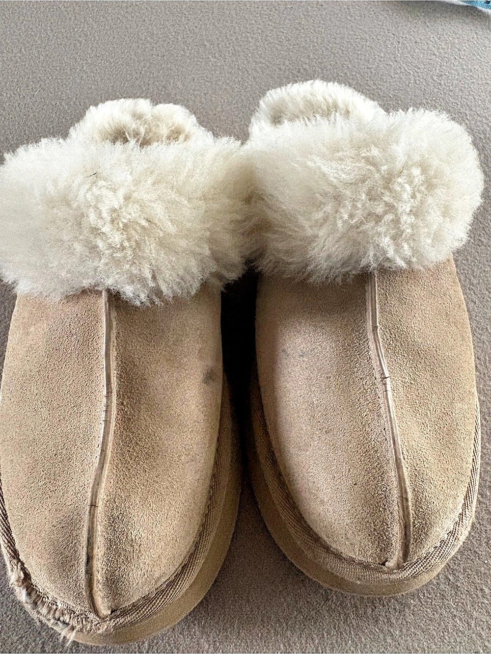 UGG Scuffette Suede Platform Slippers in Beige & Cream US 8